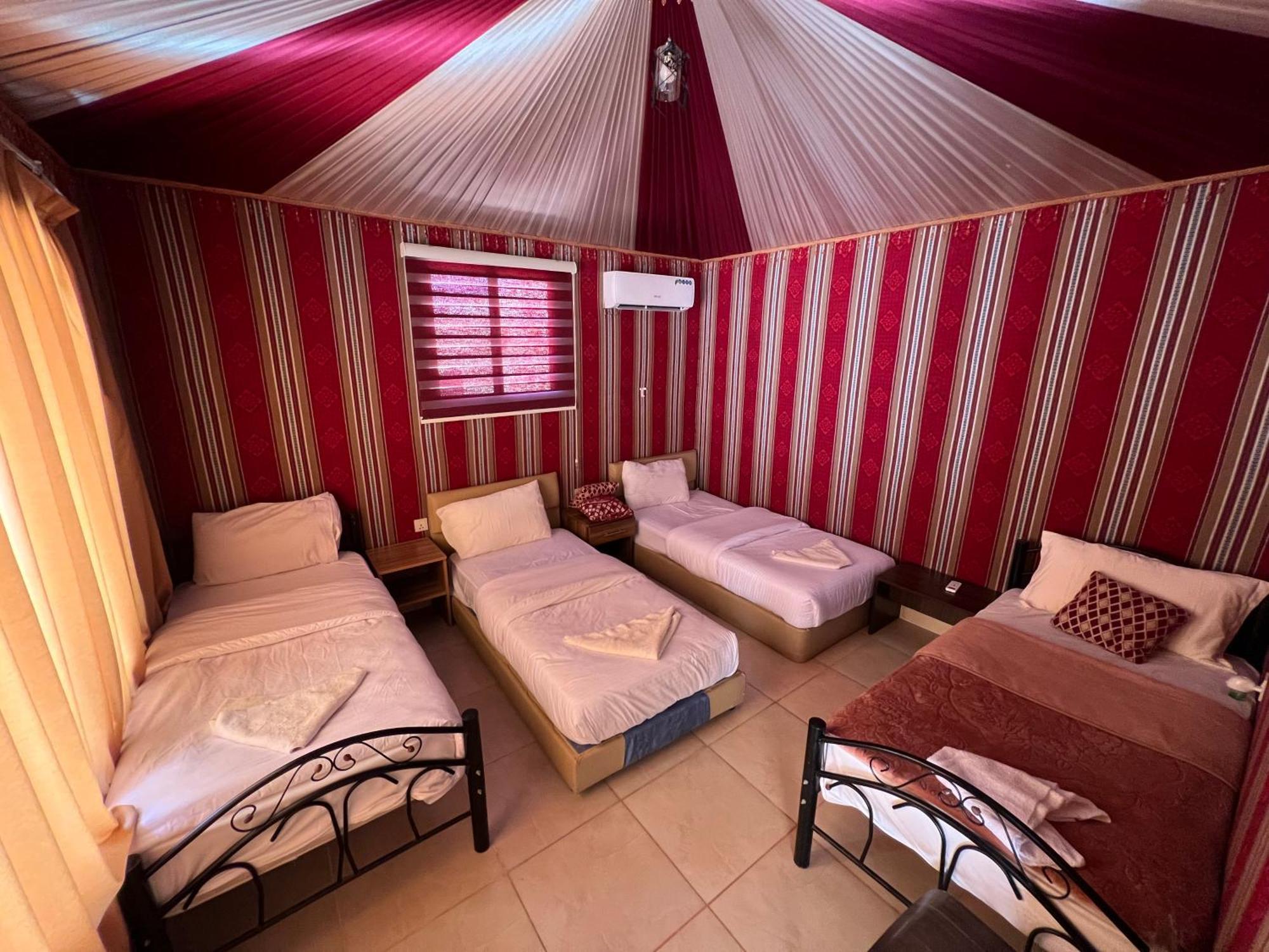 Angelina Wadi Rum Camp ภายนอก รูปภาพ