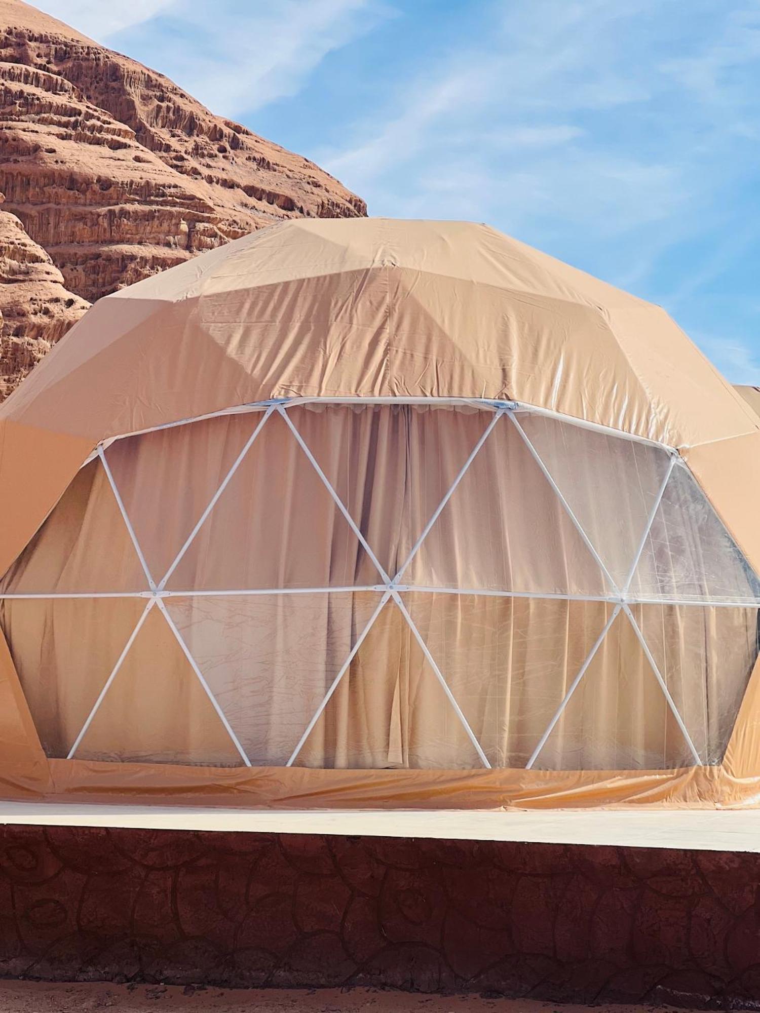 Angelina Wadi Rum Camp ภายนอก รูปภาพ